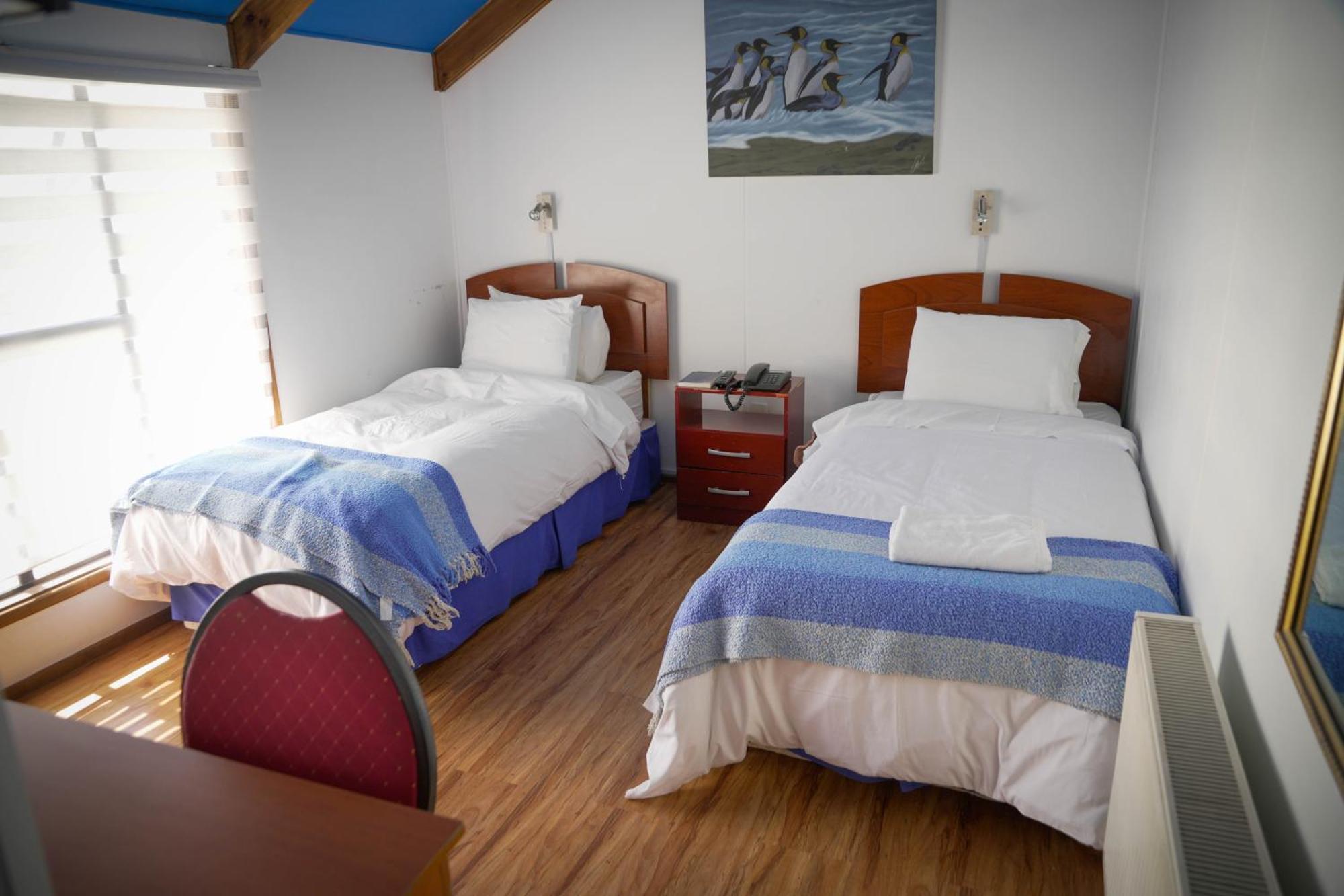 Hostal Cordillera Punta Arenas Exterior photo