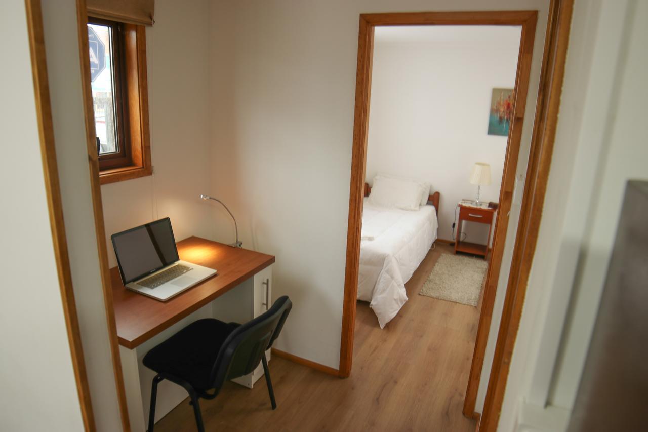 Hostal Cordillera Punta Arenas Exterior photo